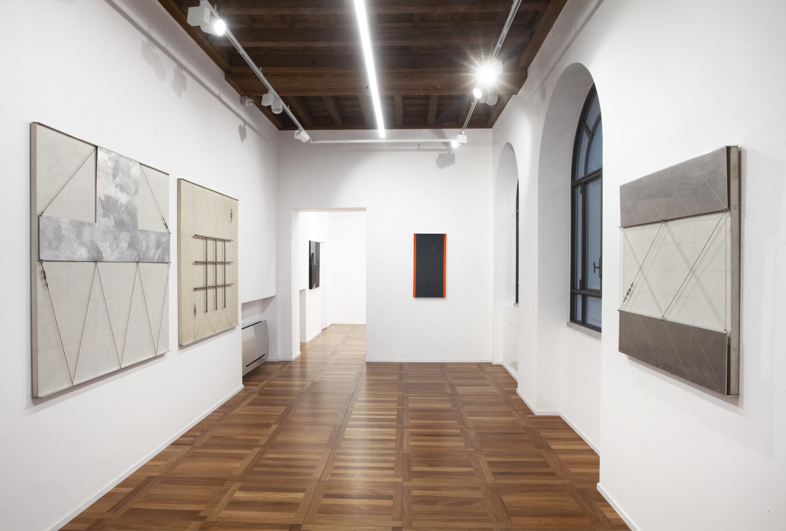 Installation view, Gianfranco Pardi. ARCHIPITTURA – a cura di Marco Meneguzzo-Cortesi Gallery Milano-2023-ph.B.BANI_04